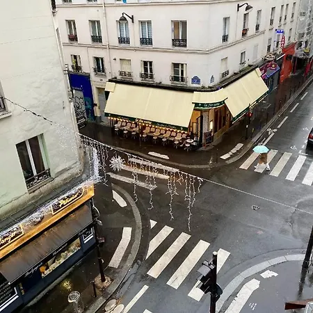 Au Coeur De *